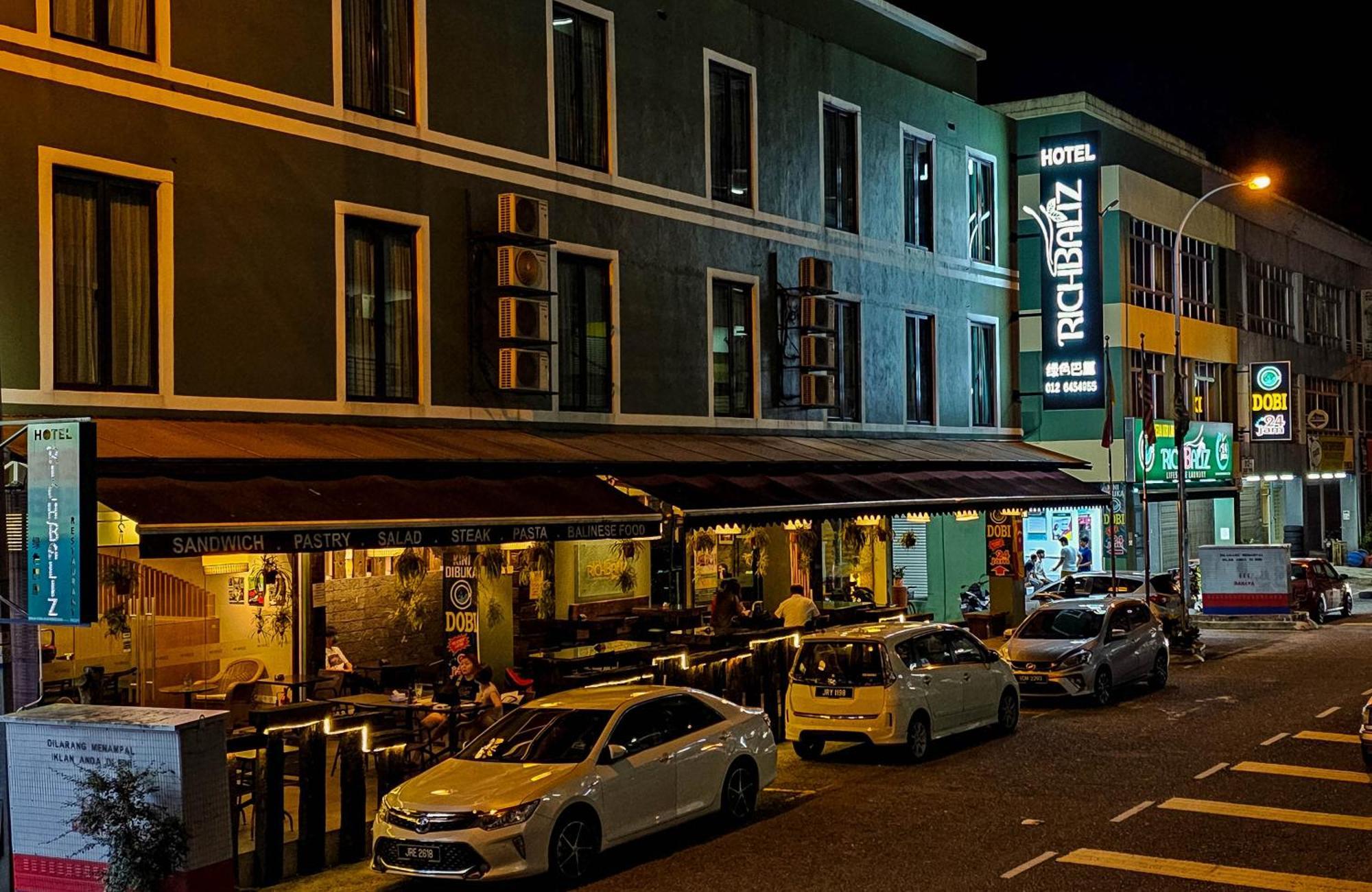 Hotel Richbaliz Selayang Batu Caves Kültér fotó
